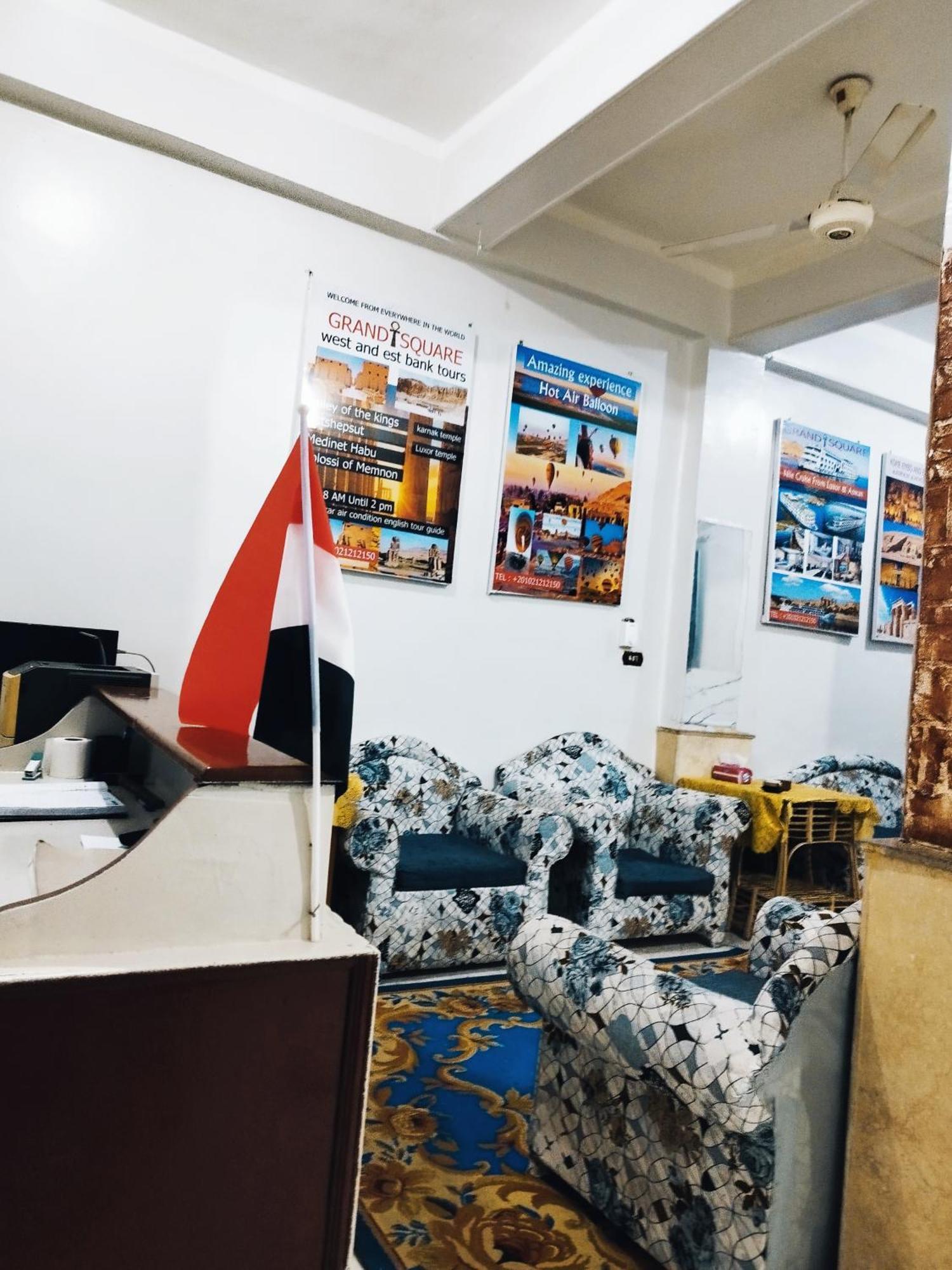 Grand Square Hostel Luxor Buitenkant foto