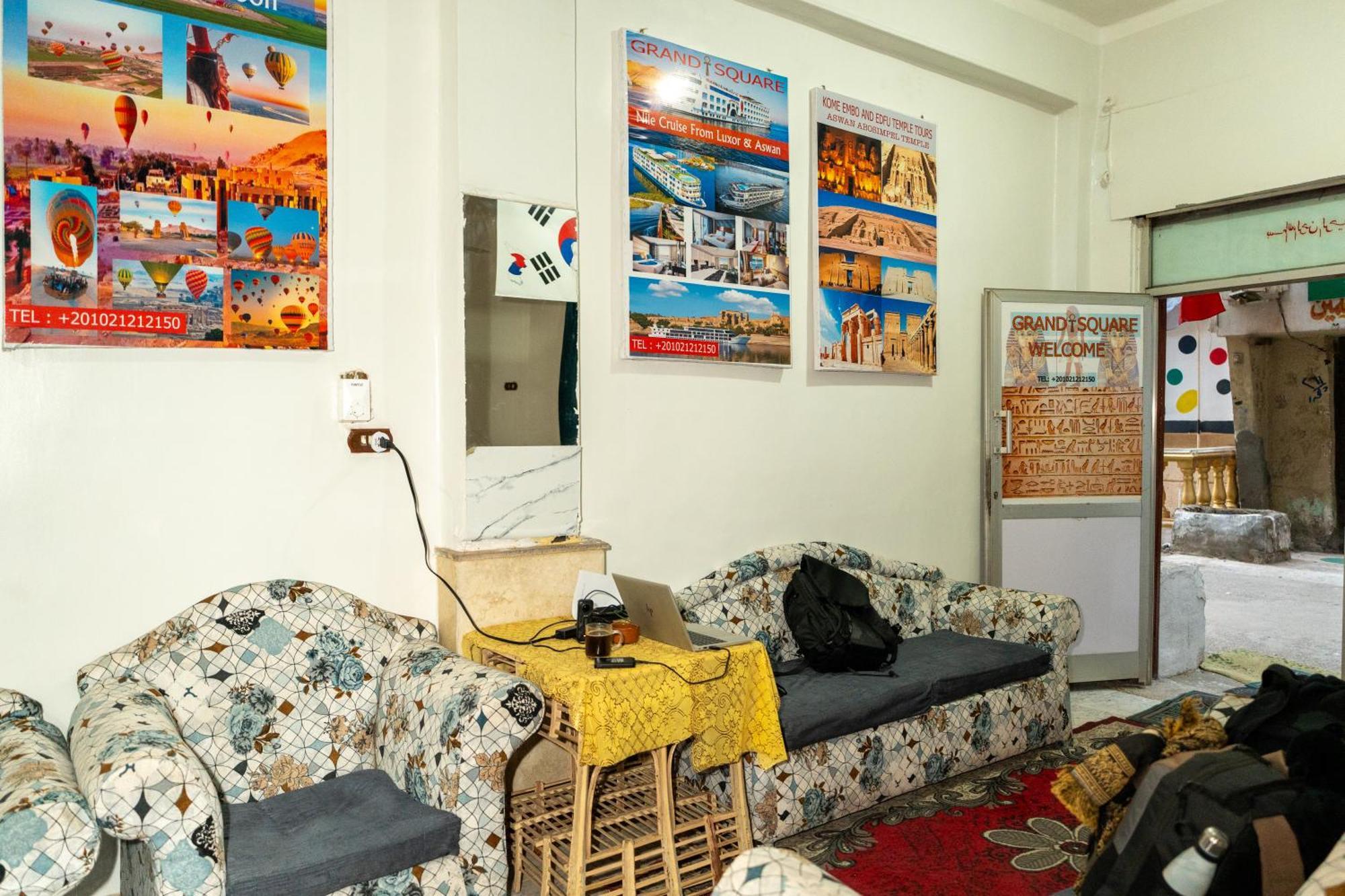 Grand Square Hostel Luxor Buitenkant foto